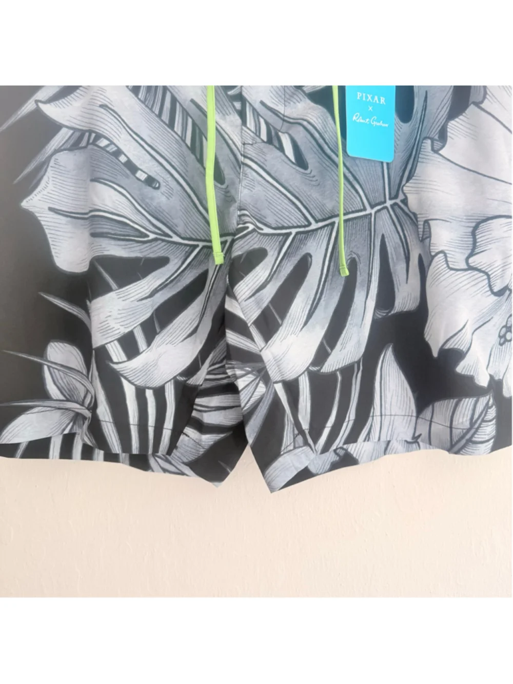 Men's Robert Graham Pixar Swim Trunks XL Black White Tropical Print